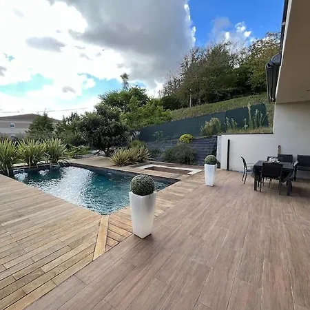 Βίλα 15min De Toulouse - Piscine - 10 Couchages Deyme
